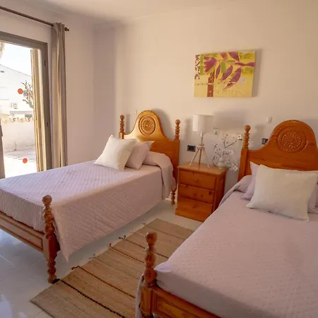 Llenaire Gran House Semesterbostad