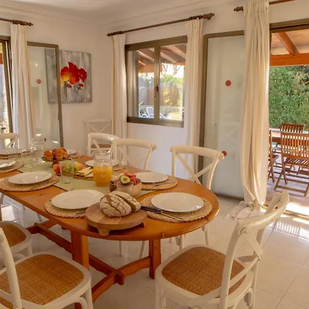 Llenaire Gran House Ferienhaus *