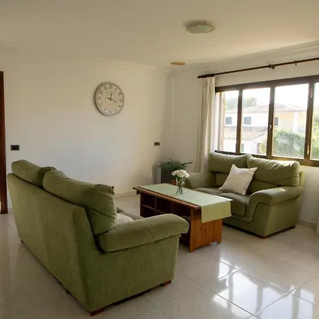 Llenaire Gran House Port de Pollenca